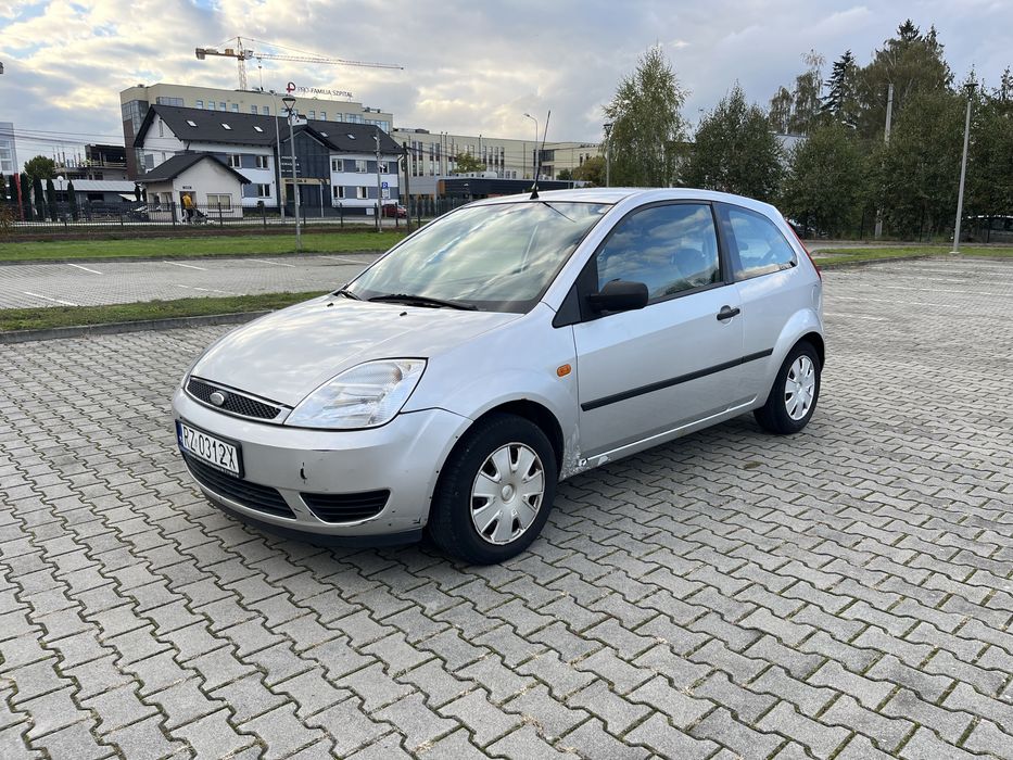 Ford Fiesta Mk6 1.3 benzyna 2003r Klima