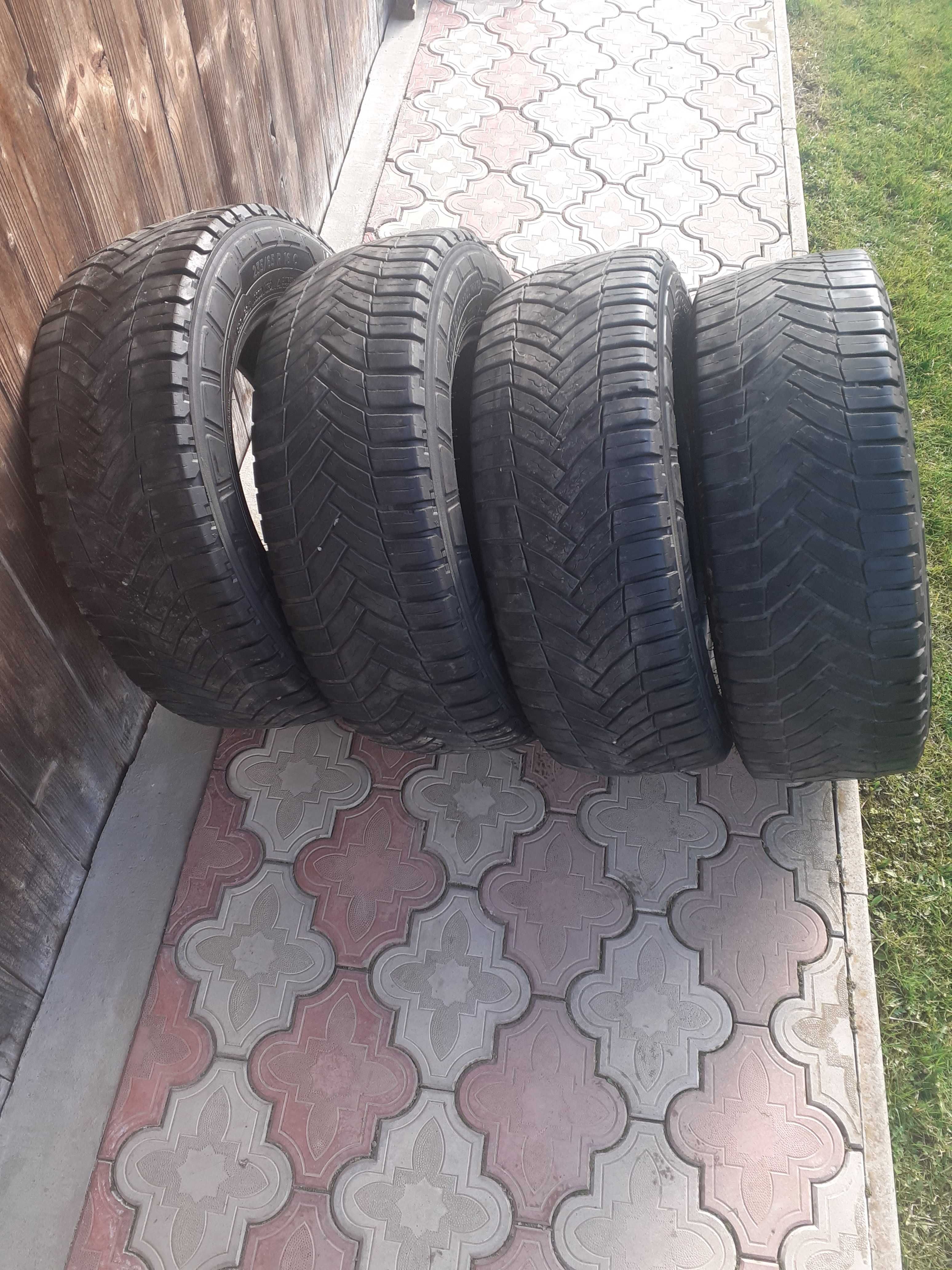 Шини мішелін 235/65r16c