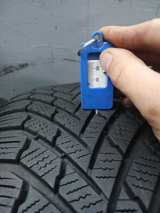 Opony zimowe Continental 205/55/16