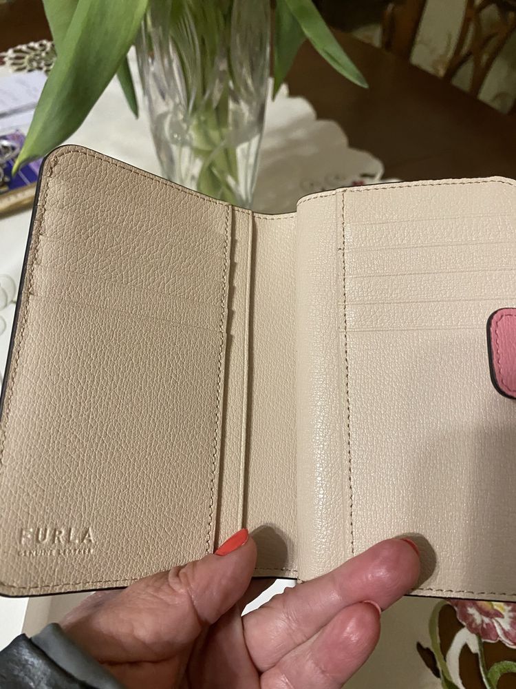 Шкіряний гаманець від  італійського  бренду Furla , оригінал