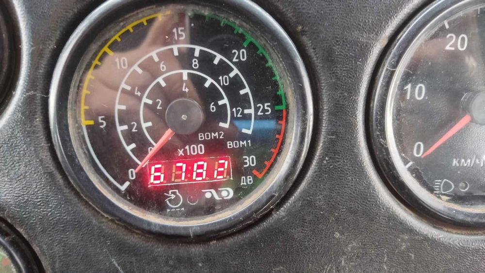 Трактор ХТЗ 242 К 20
