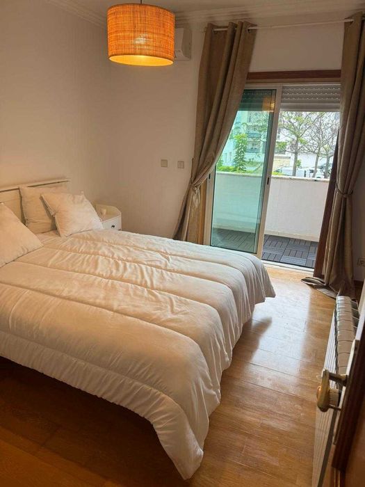 Quarto num apartamento  Cascais