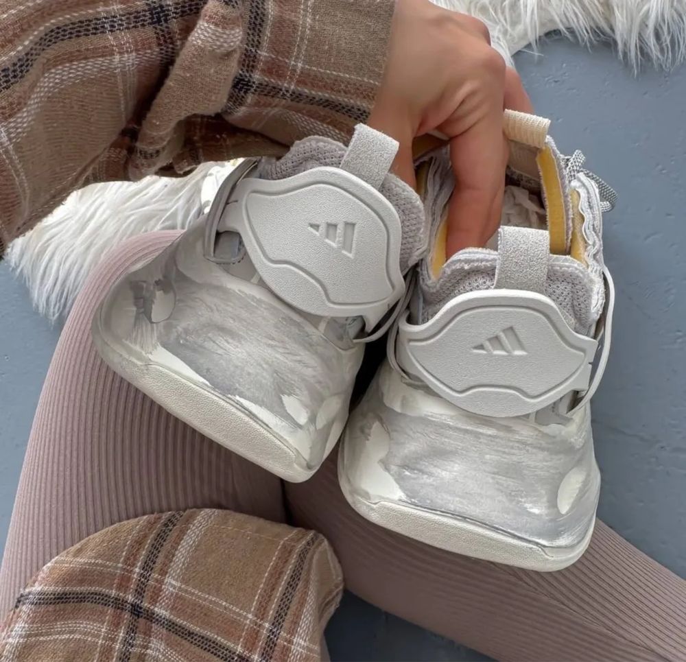 Жіночі Кросівки Adidas Vento 36-40