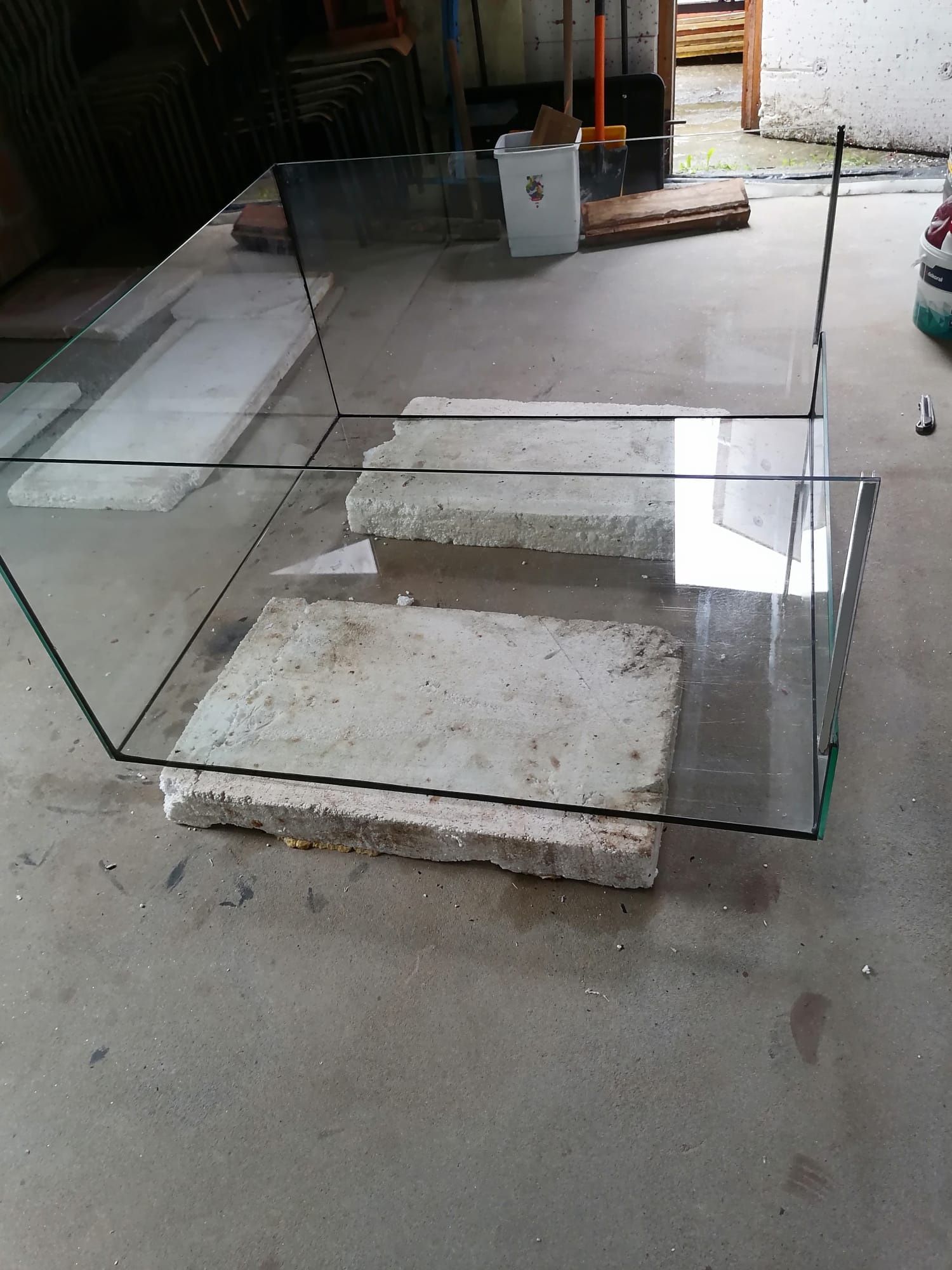 Akwaterrarium, akwarium