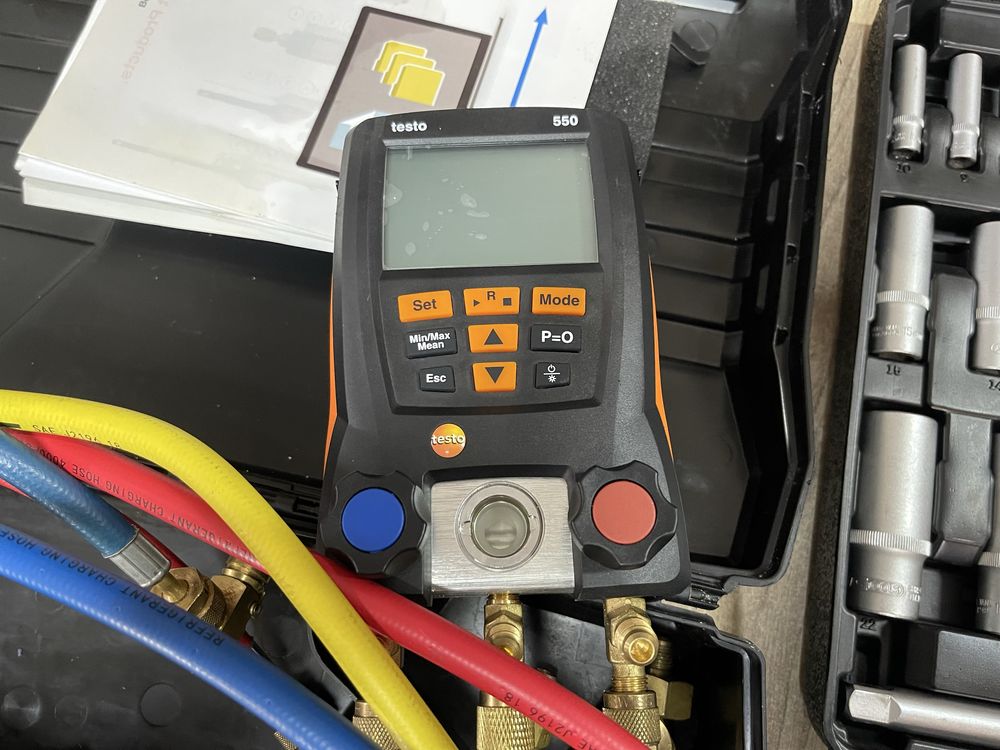 Testo 550 / манометричний колектор з шлангами Тесто
