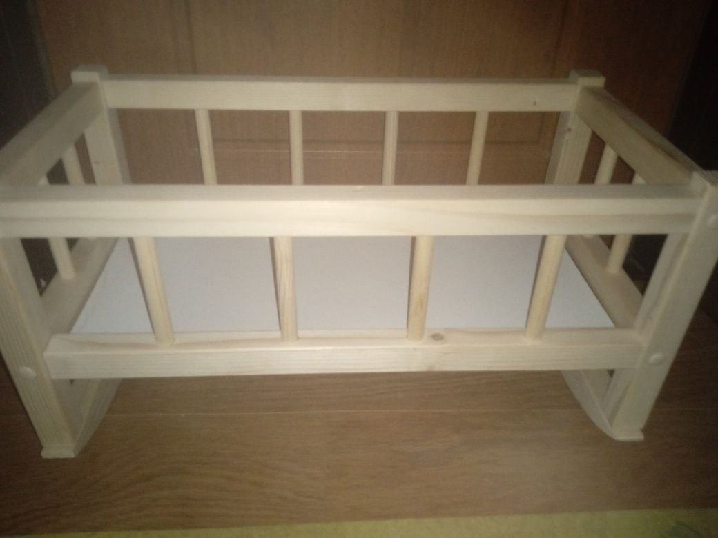 Игрушка деревянная кроватка