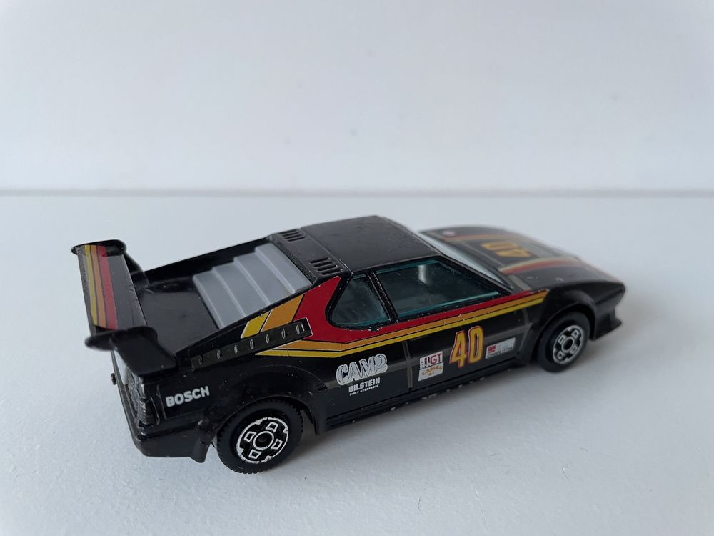 45. Model BMW M1 1:43 BBurago Burago (nie maisto welly matchbox)