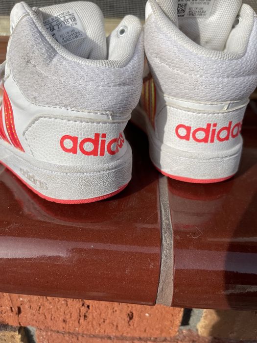 Buciki adidias dziewczynka