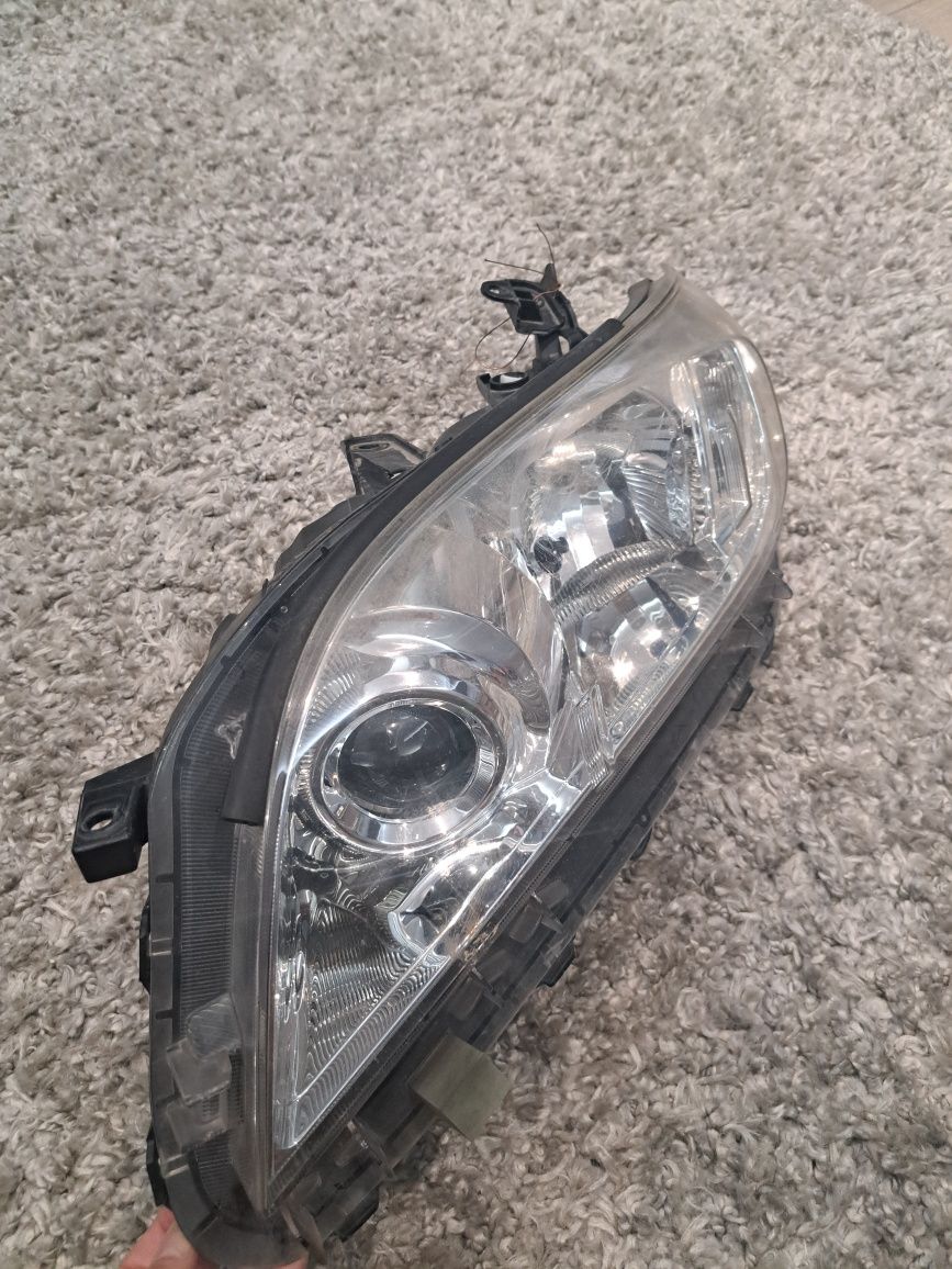 Reflektor lampa Toyota Rav 4
