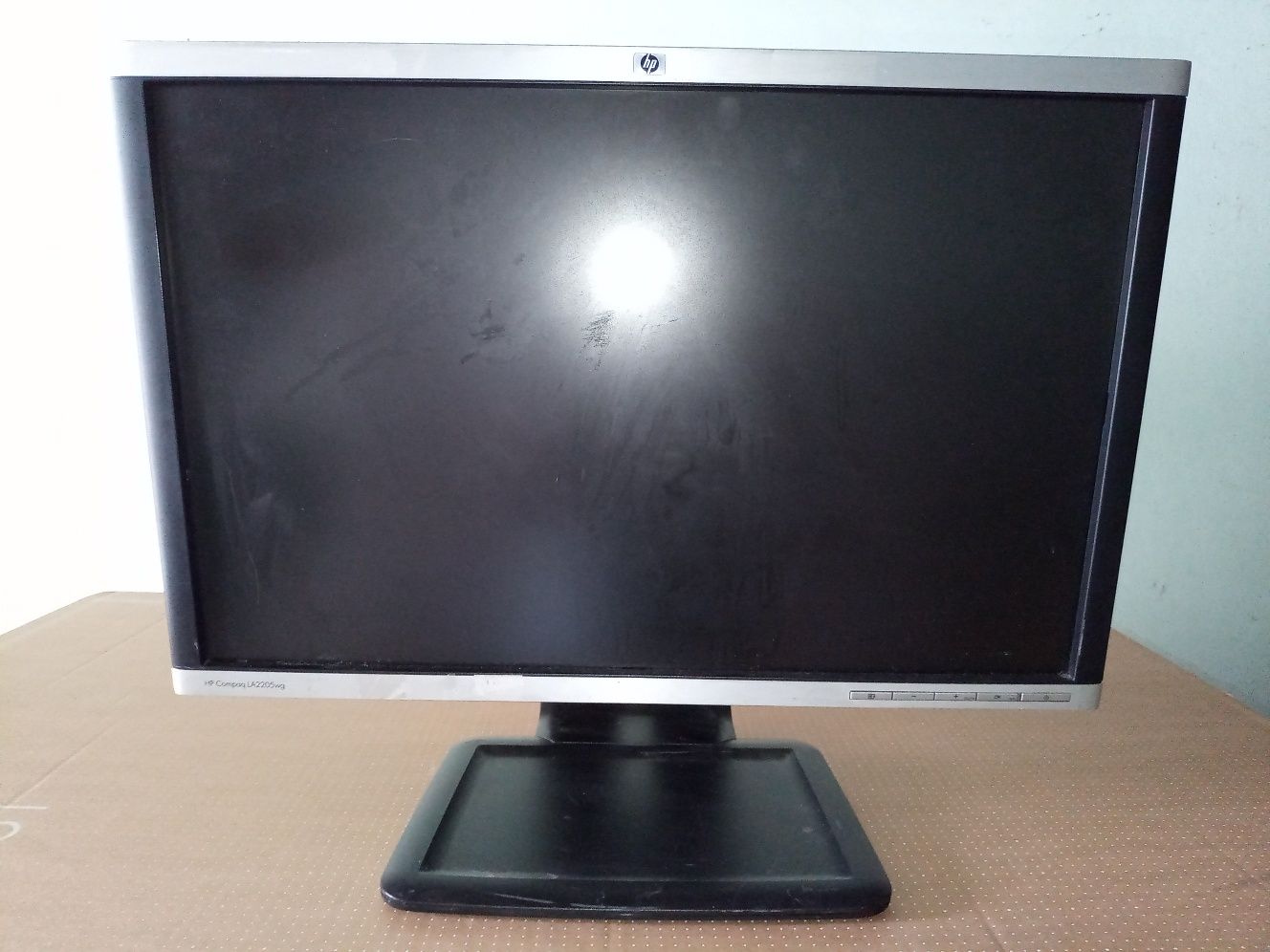 Монітор HP LA2205wg
