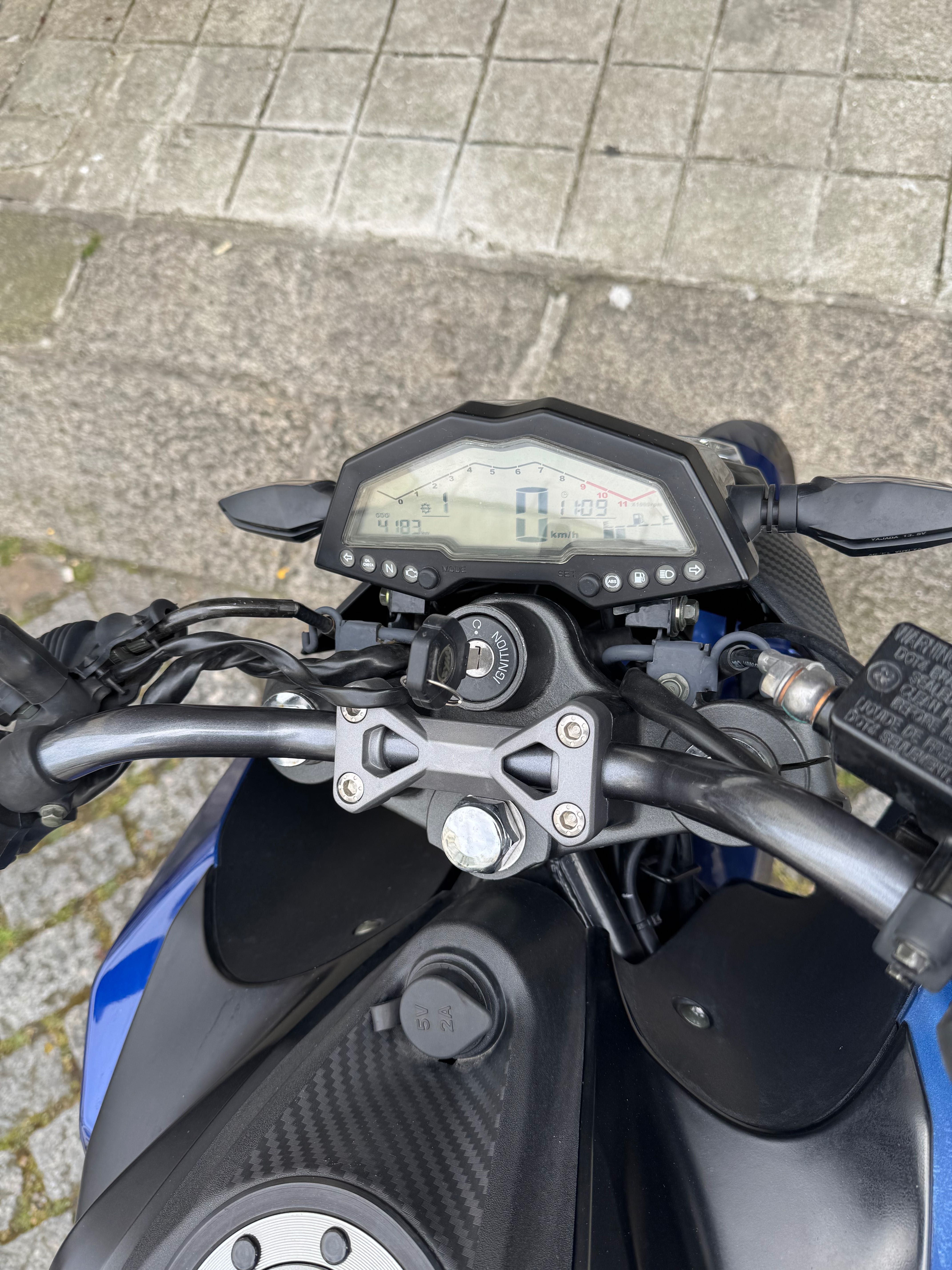 Mota SYM NHX 125 ano 2022