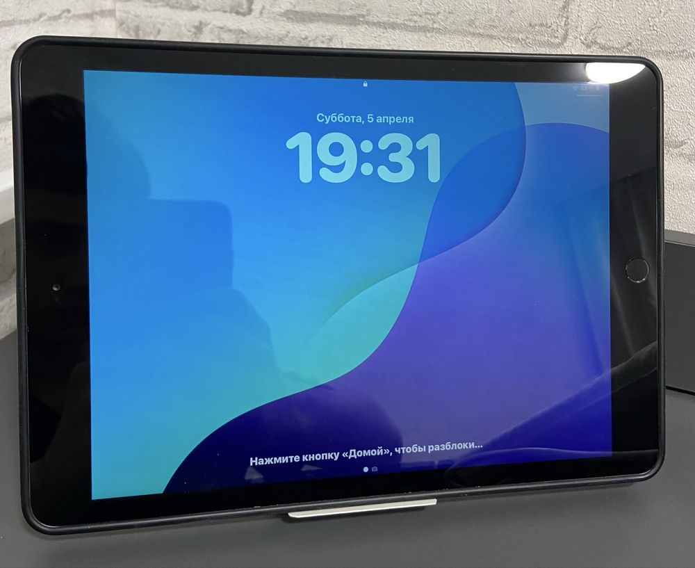 планшет айпад IPad 7th 32 gb Wi-Fi