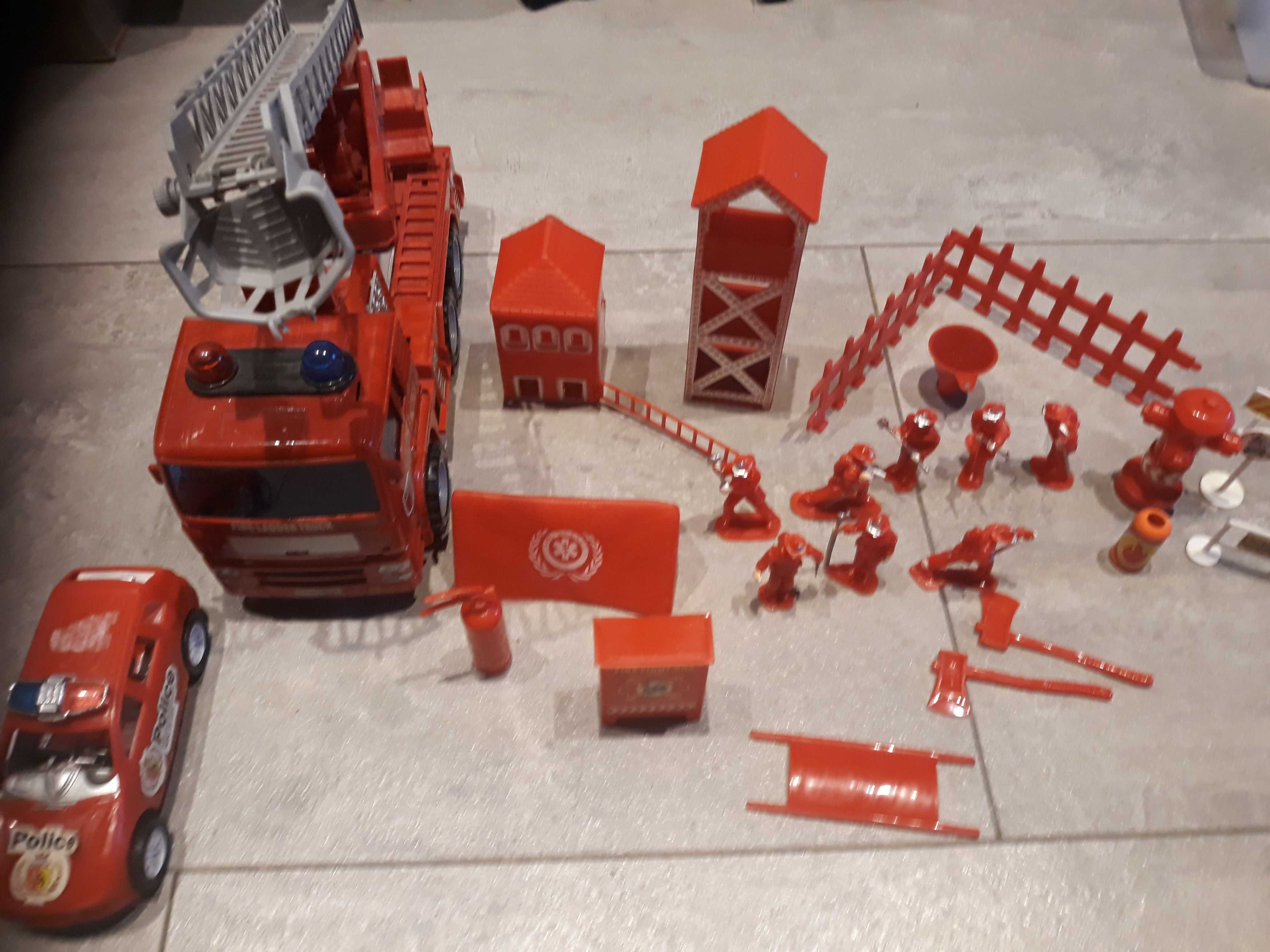 Zabawka- zestaw strażaka