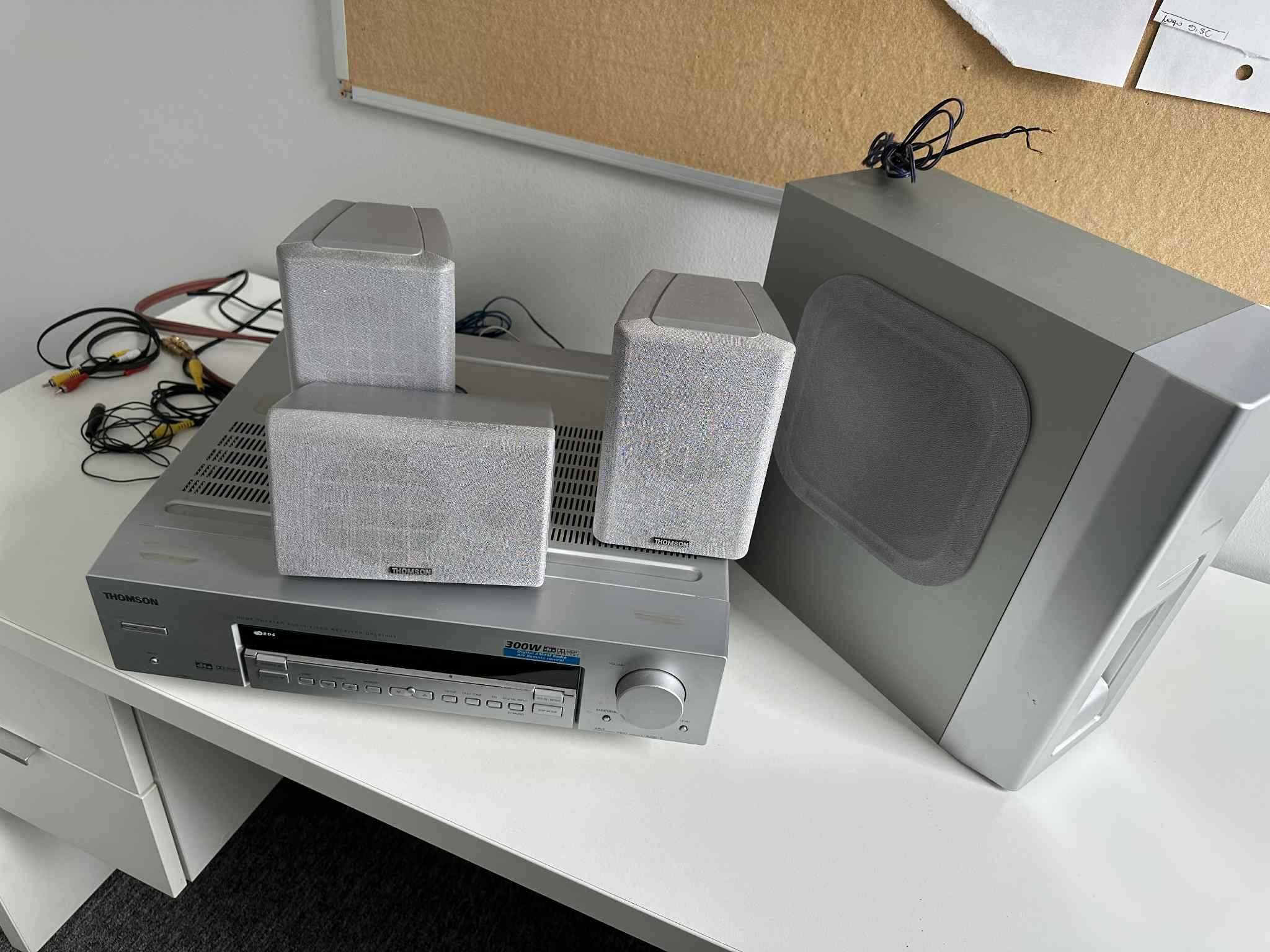 Thomson DPL 570 HT z wczesnych lat 2000. Kino domowe