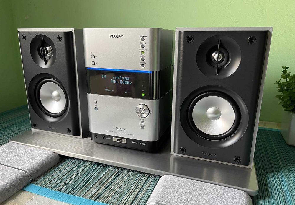 Sony CMT-U1 (Tuner/Mp3/USB/Aux). Відеоогляд!