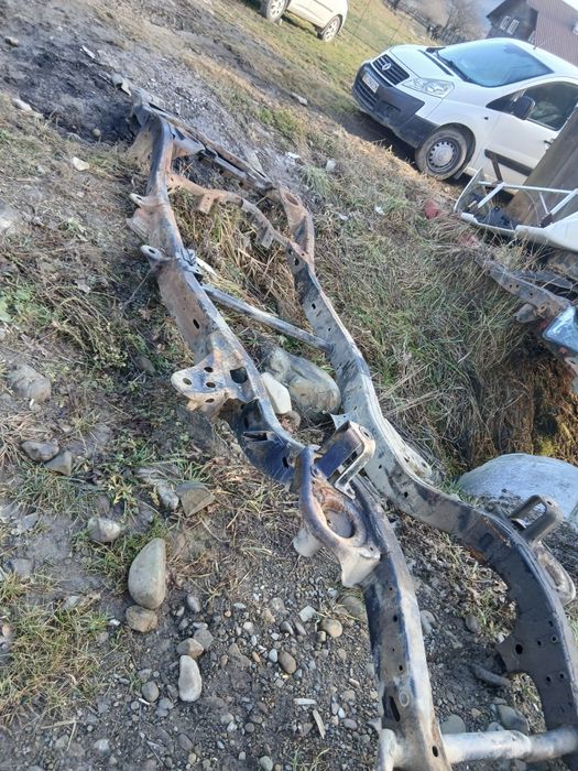 Рама нісан Патол у 61