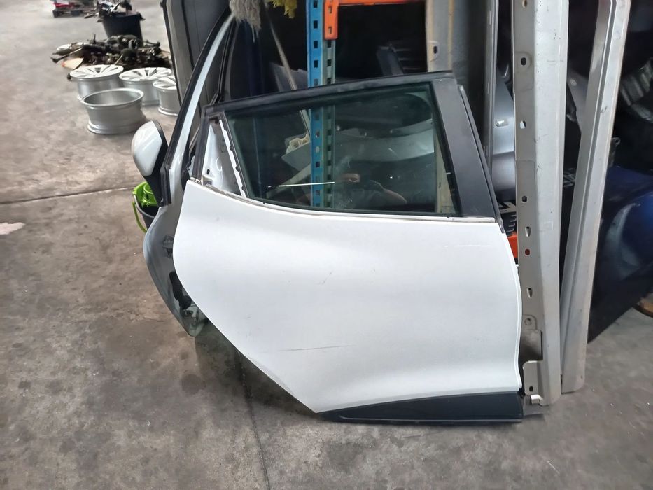 Porta tras direita Renault Clio IV