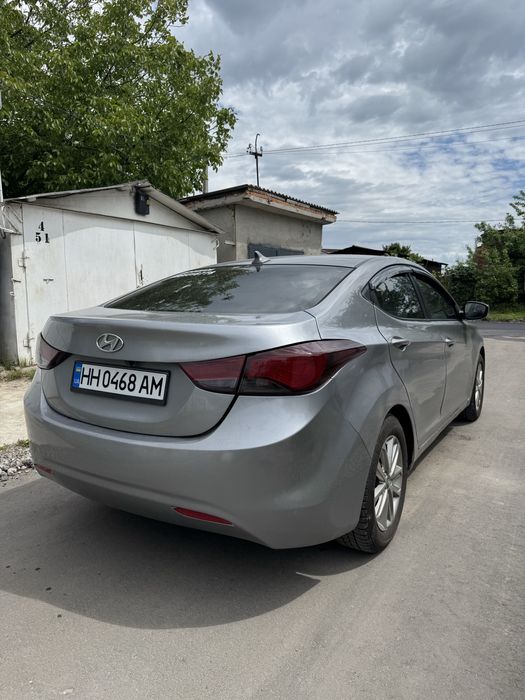 Hyundai Elantra 2013 avtomat
