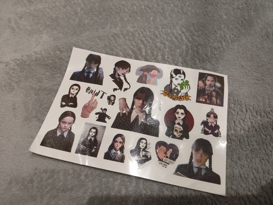 18 sztuk, tatuaże zmywalne dla dzieci Wednesday Addams