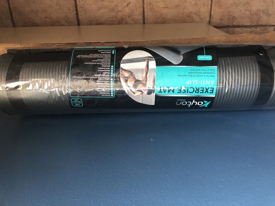 Mata do ćwiczen jogi antracytowa Kaytan 1cm grubosci karimata