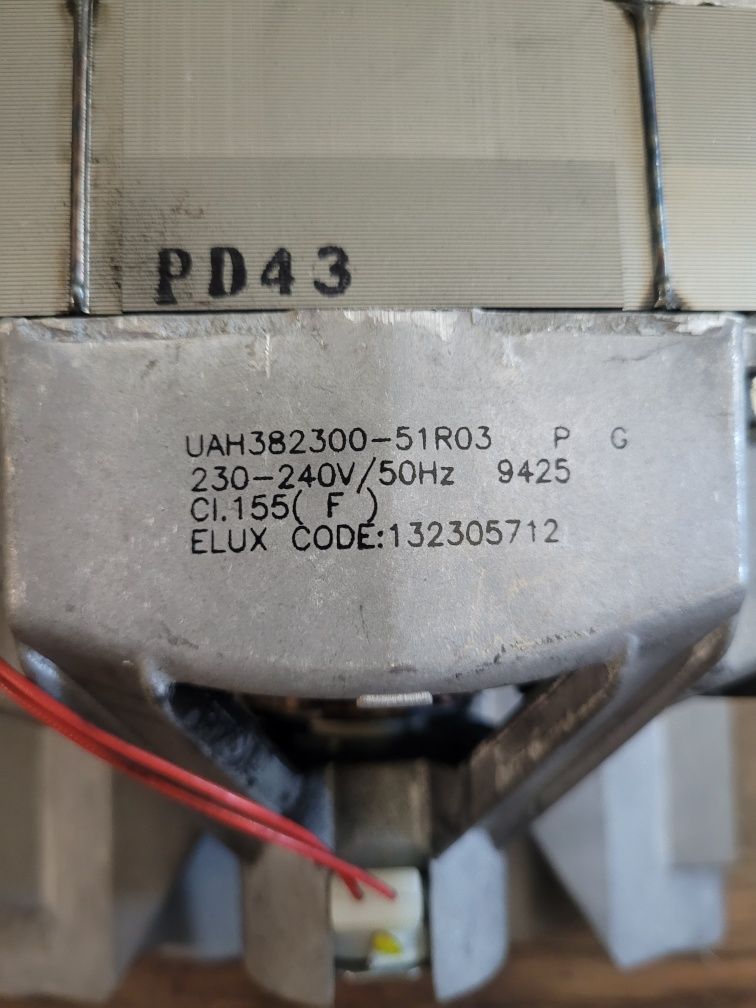 Silnik pralki Electrolux UAH-382300
