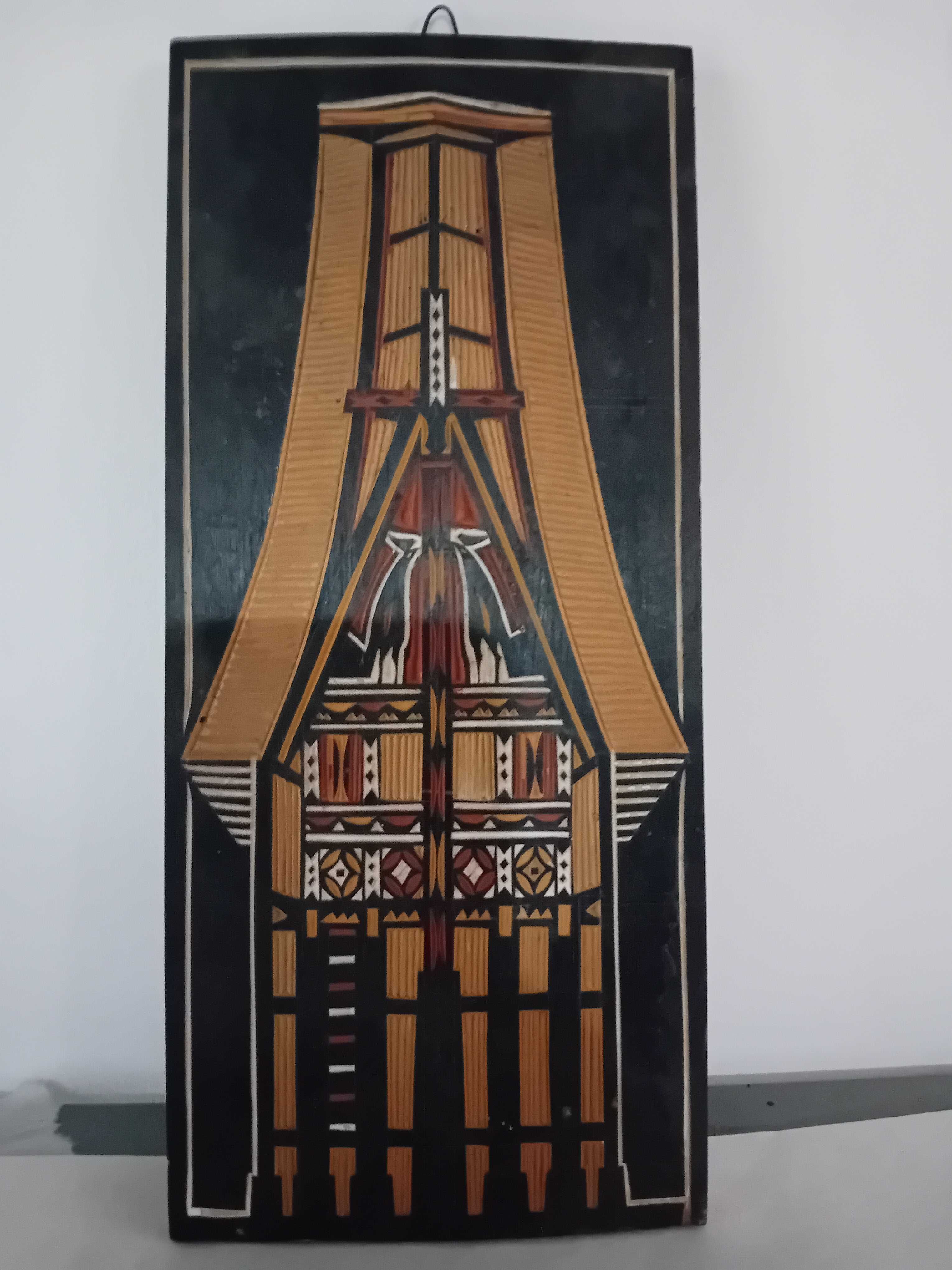 Figura em madeira
