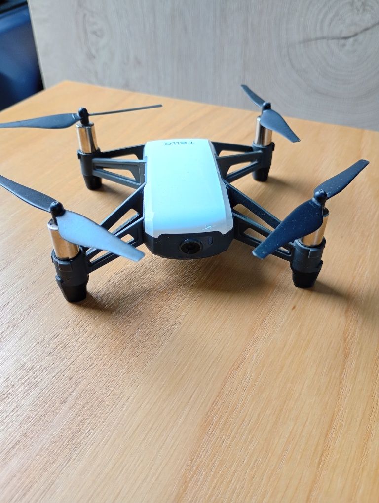 Dron Dji Tello Ryze - Stan bardzo dobry