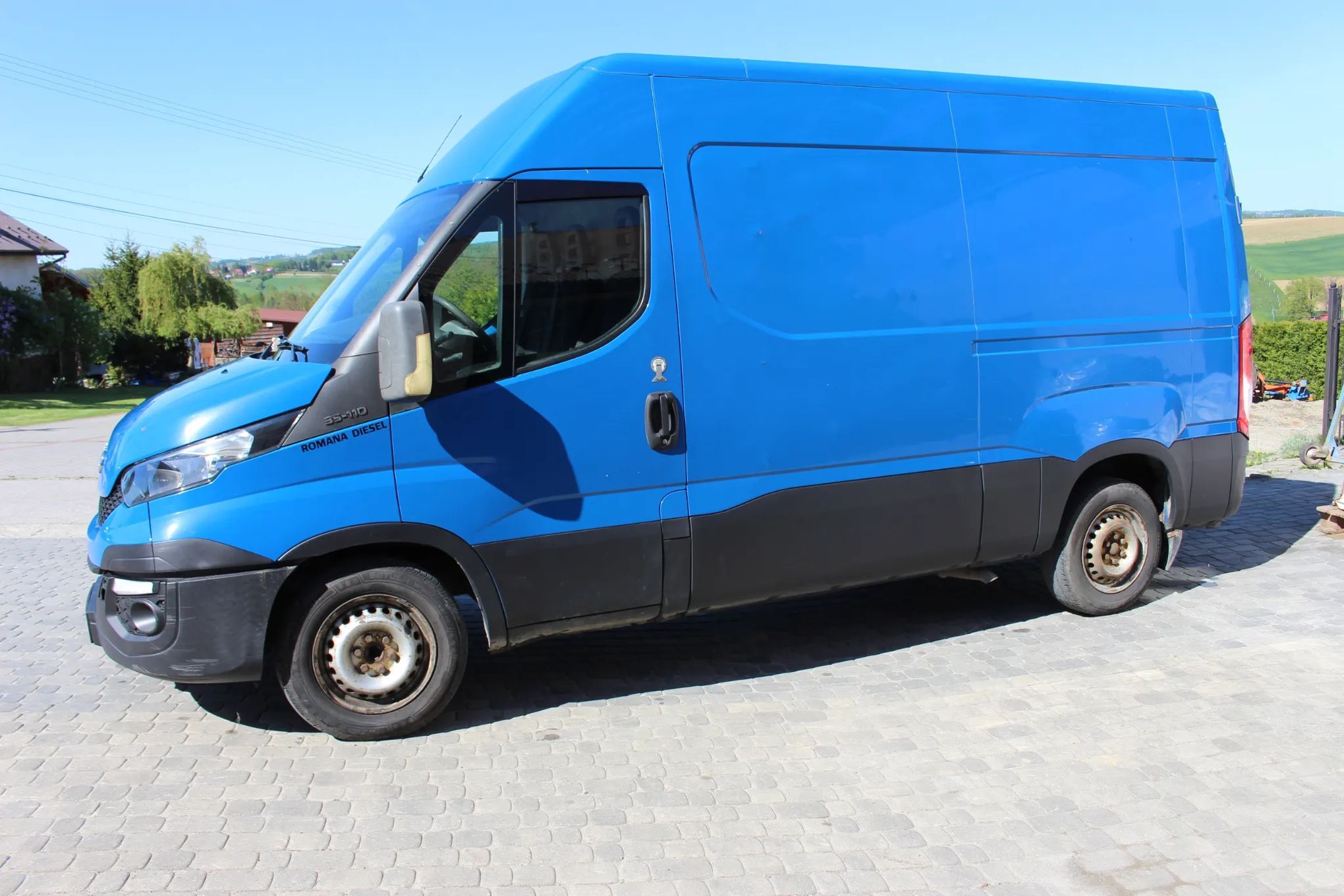 Iveco 35S11  Sprzedam Iveco Daily 35S11 – auto do pracy