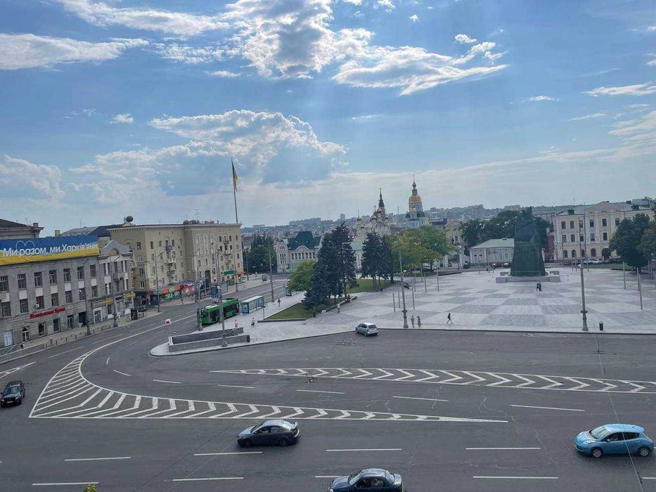 майдан Конституції - Оренда офісів в центрі Харкова