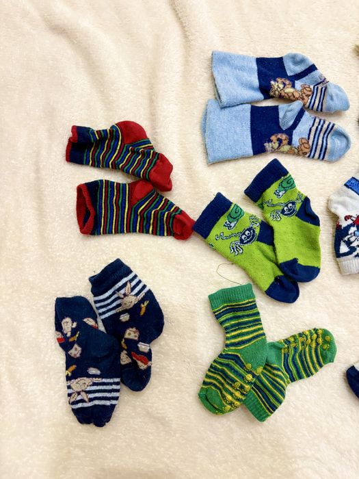 Отдам носки от 0- -12 мес