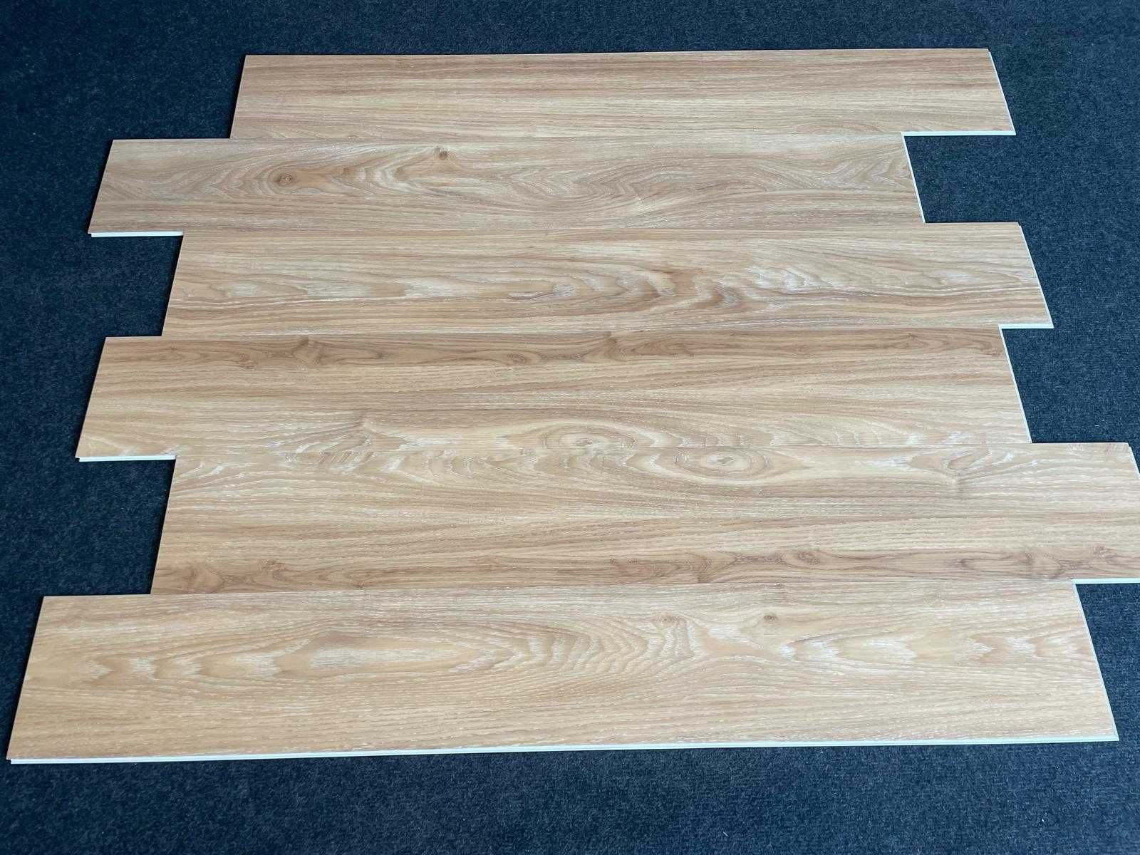 Panel winylowy ze zintegrowanym podkładem 178x1210x5 + 1 IXPE