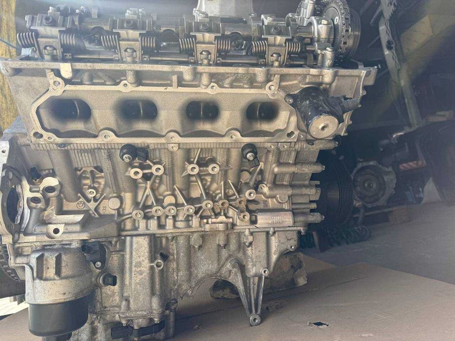 Двигатель мотор голый 4.4 Бензин Range Rover Vogue 2023г.  N63B44E