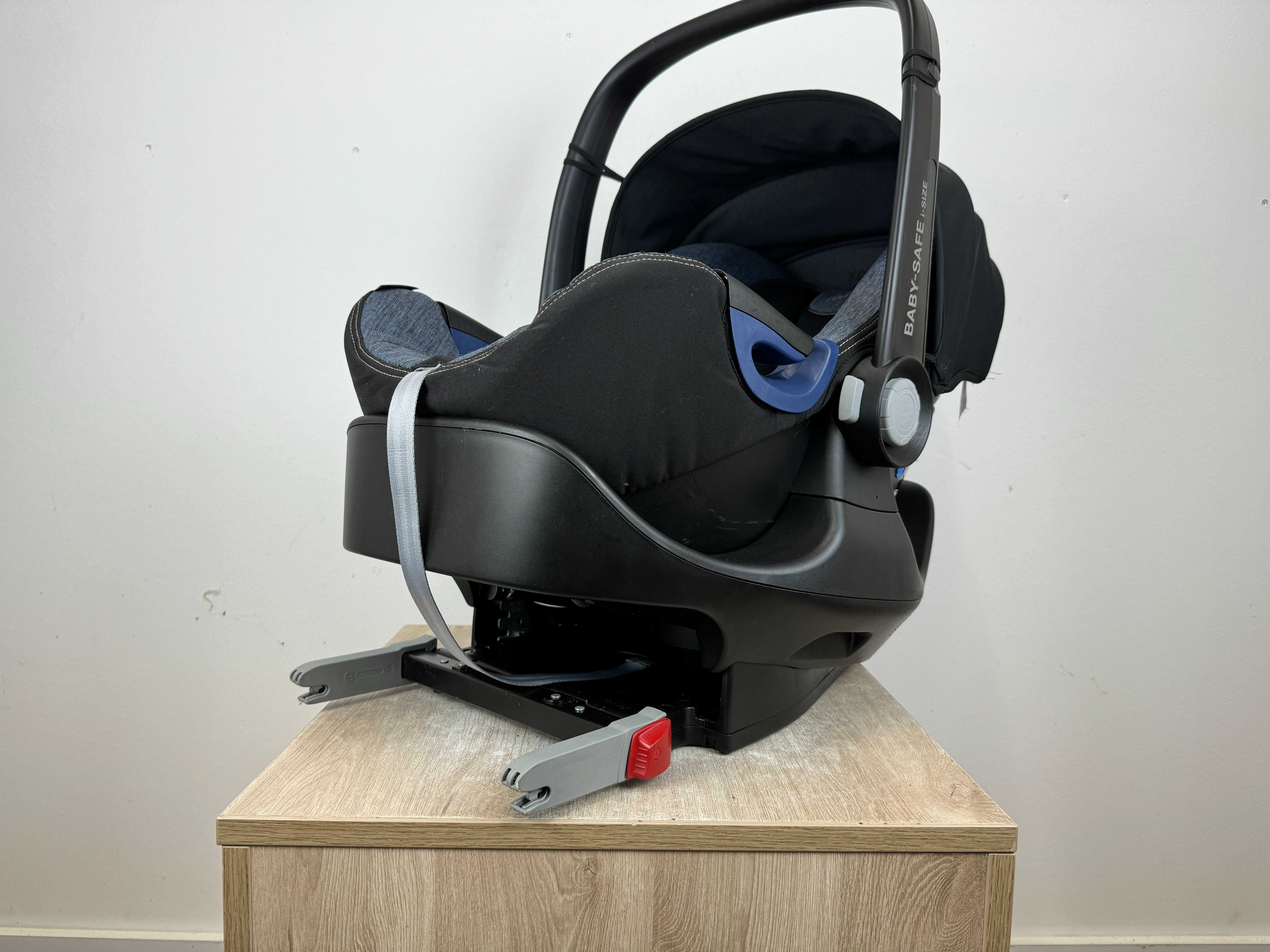 Fotelik samochodowy ROMER Baby-Safe 2 i-Size + baza Baby-Safe i-Size
