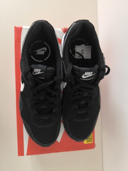 Чоловічі кросівки Nike venture runner 42