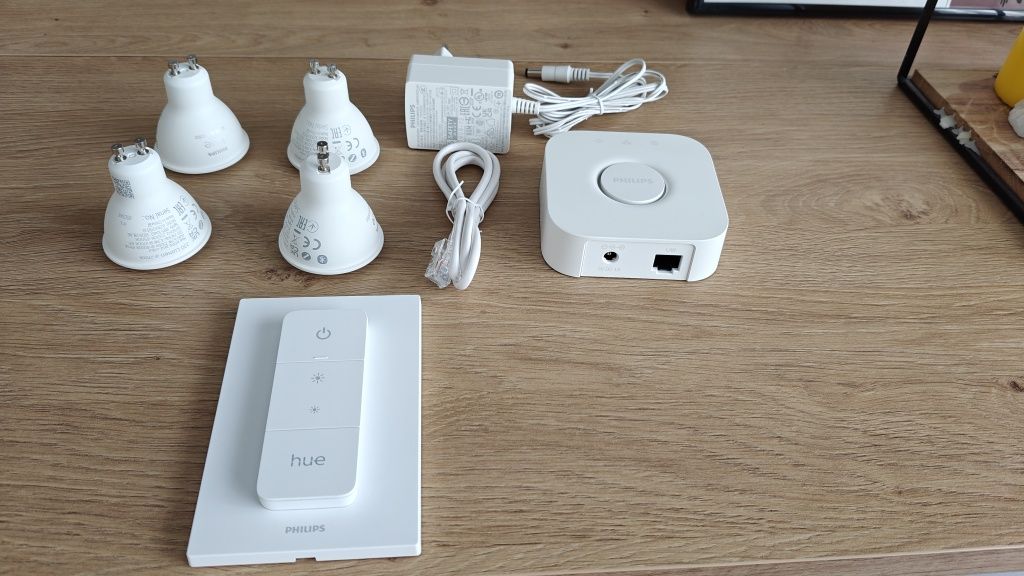 Sprzedam Nowy zestaw żarówek Hue white and color 5.7W GU10