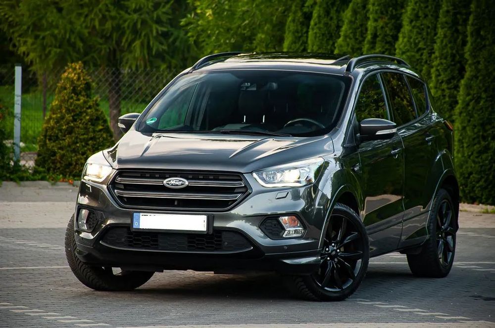 Ford Kuga 2.0T(240PS) 4x4(AWD) panorama LED kamera XENON navi SKORY z Niemiec!ST