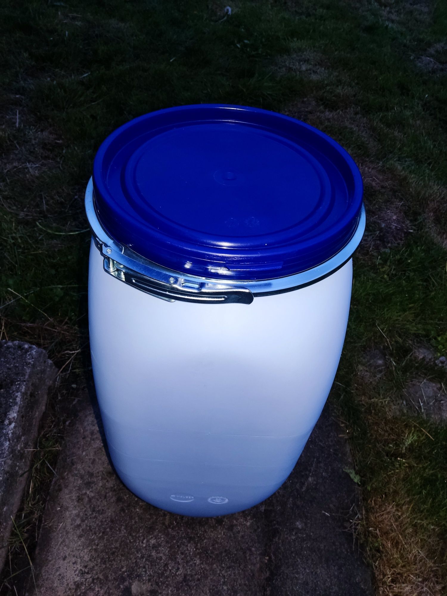 Beczka plastikowa 80l