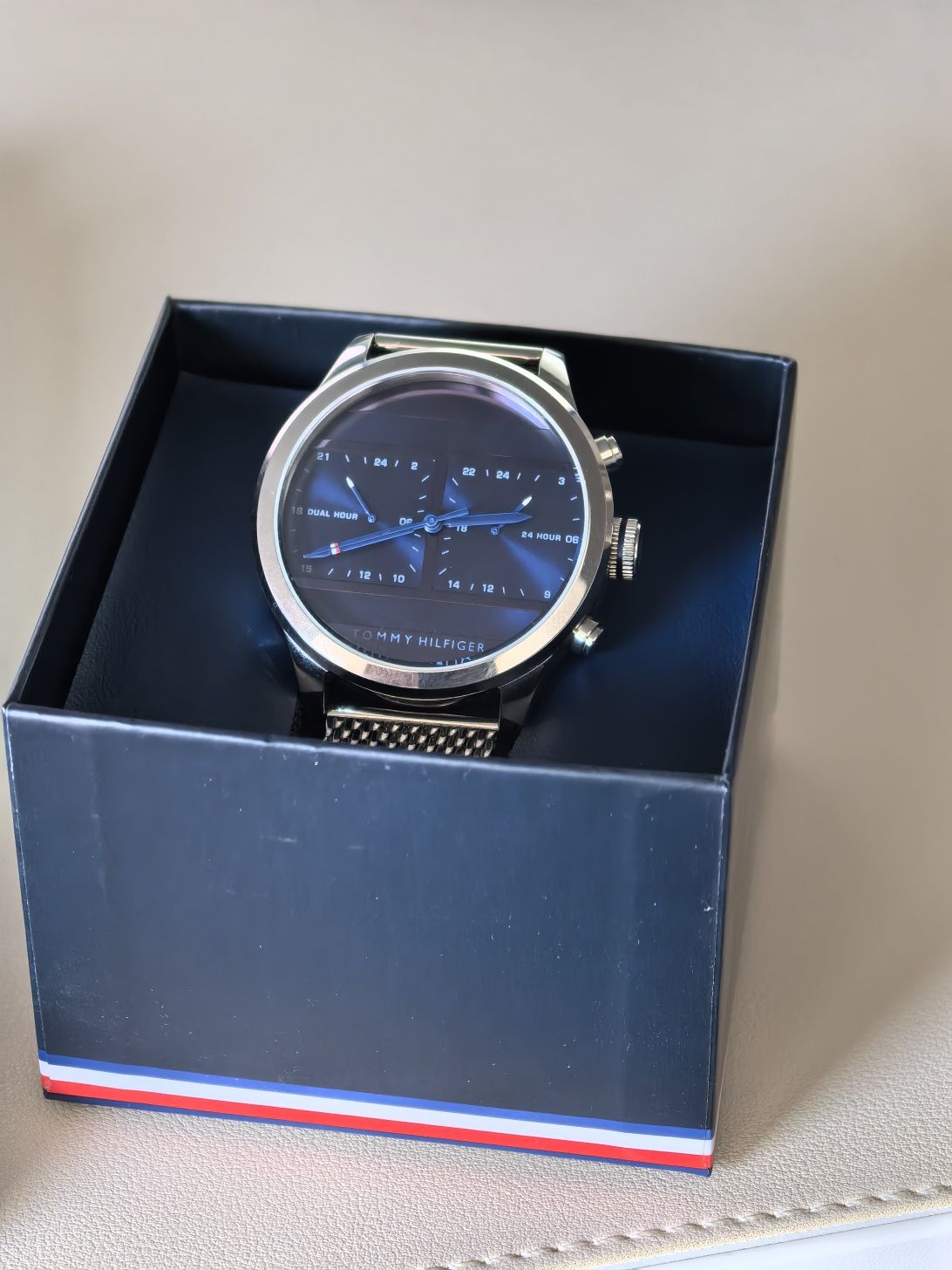 Zegarek Tommy Hilfiger Dual Time Icon - super stan!!!