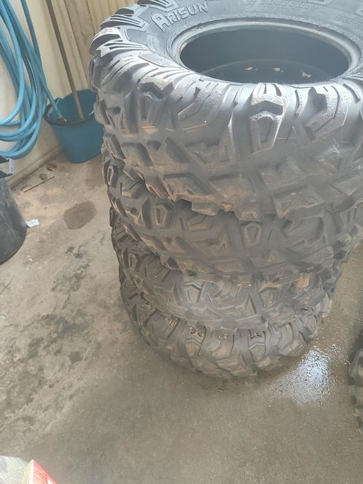 Pneus 30x 10 r 15 ou 255x 75 r 15