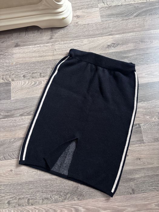 Вʼязана спідниця