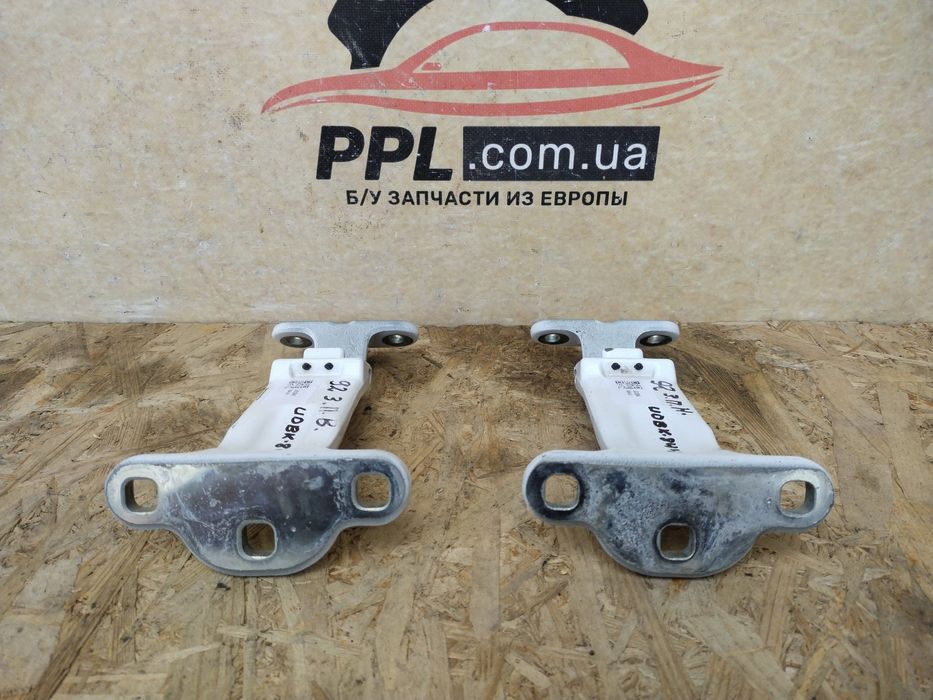 Ford Transit Connect Mk2 13- петля двери багажника задней распашной