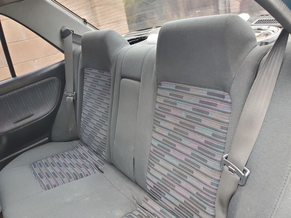 Продам Mazda 323 1.6 injection