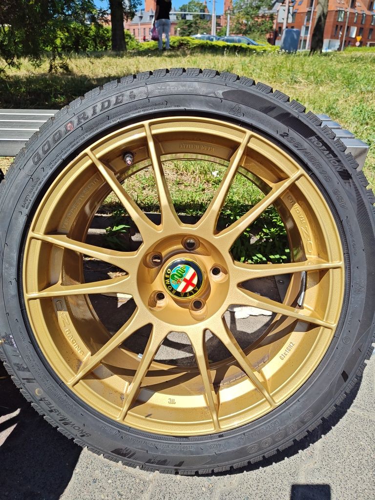 Felgi OZ ULTRALEGGERA 18" 5x114.3 ET 48
