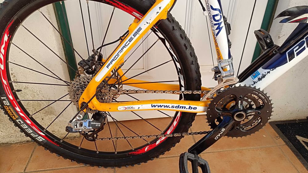Bicicleta BTT 26 carbono