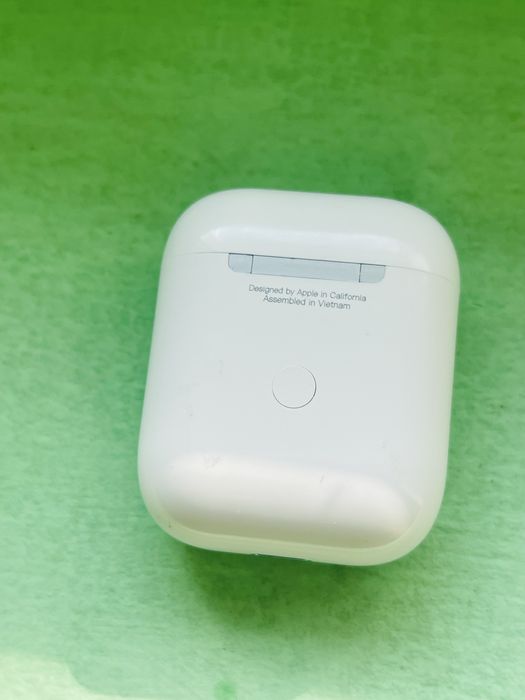 Продам Футляр кейс AirPods 2 орігінал