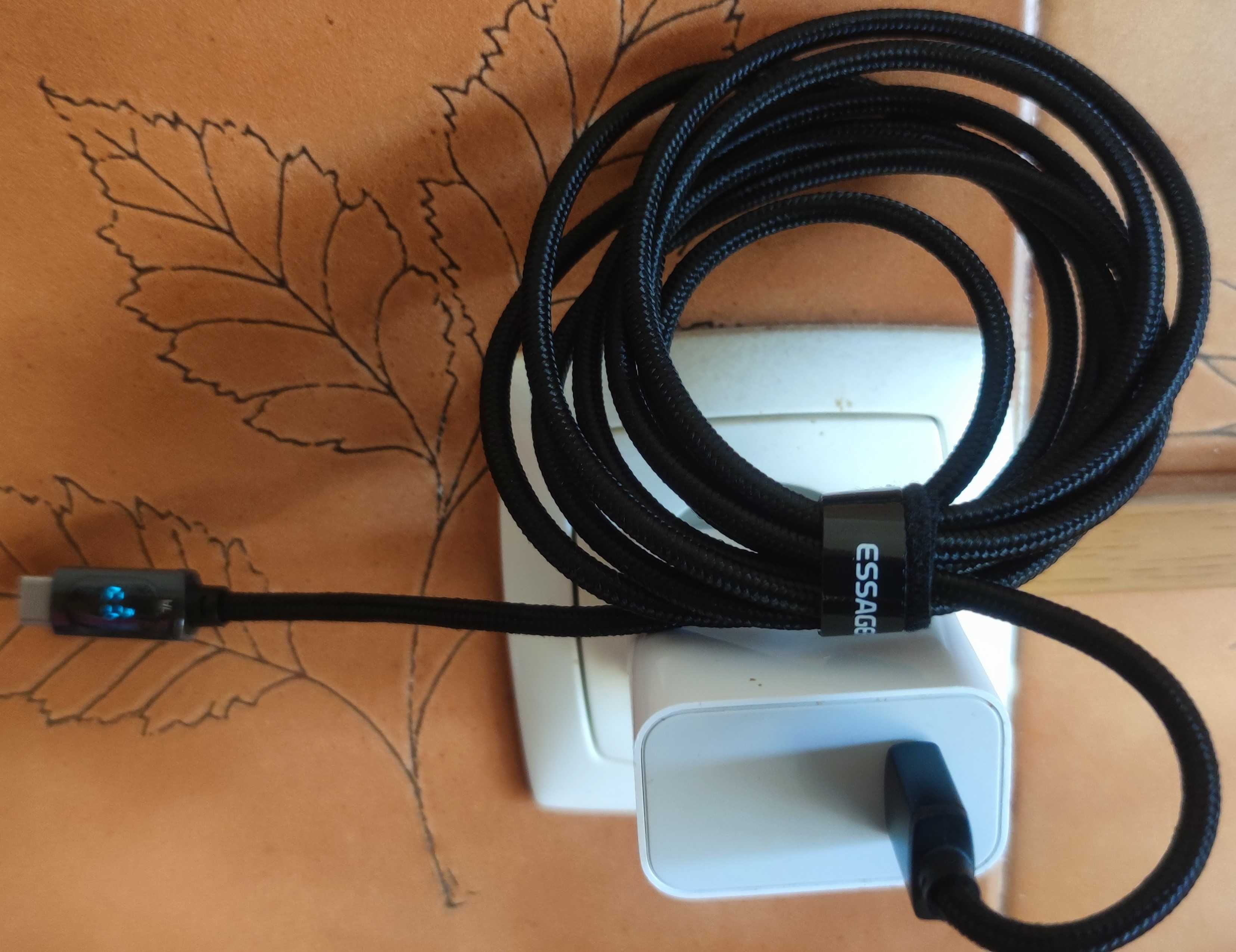 Cabo de carregamento rápido Essager - USB / Type C - 2 metros - NOVO