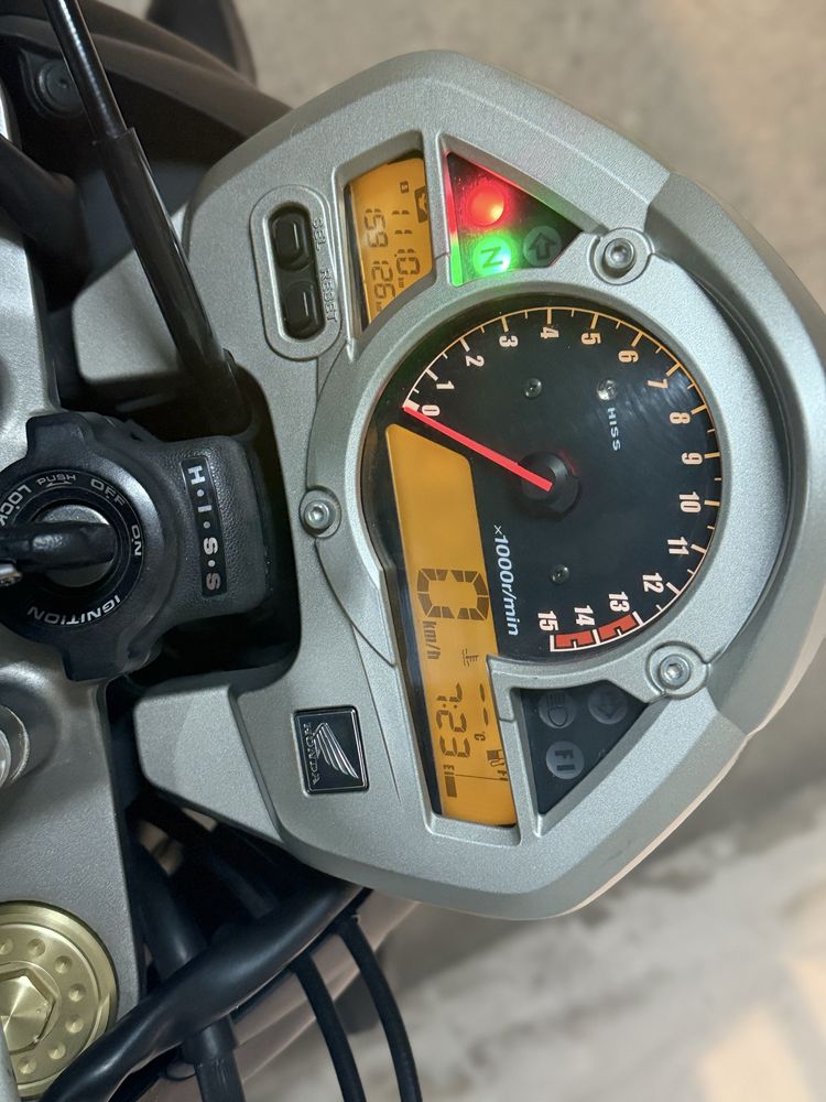 Vendo hornet 600cc ANO 2007