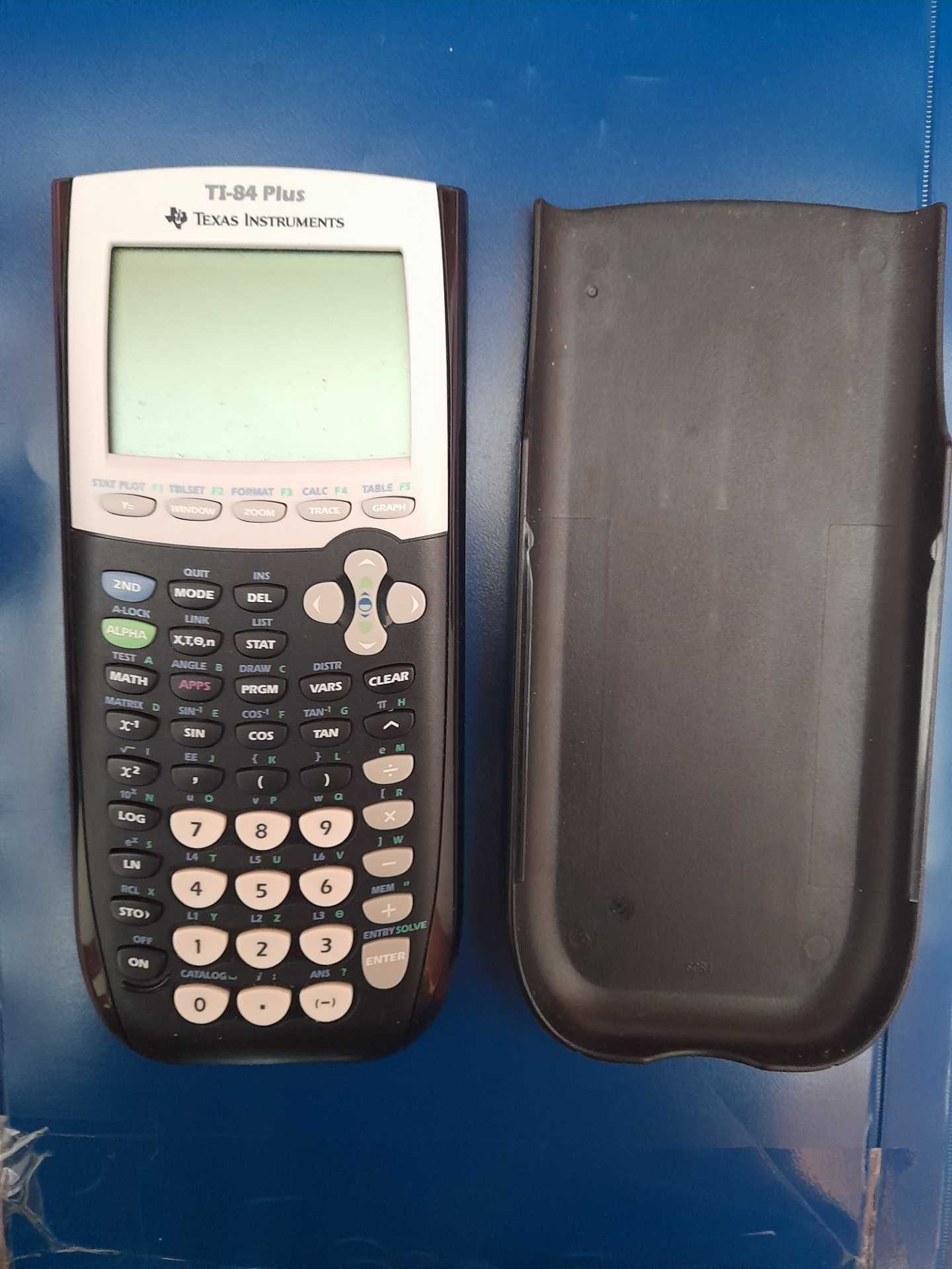 Excelente calculadora gráfica TI-84 Plus