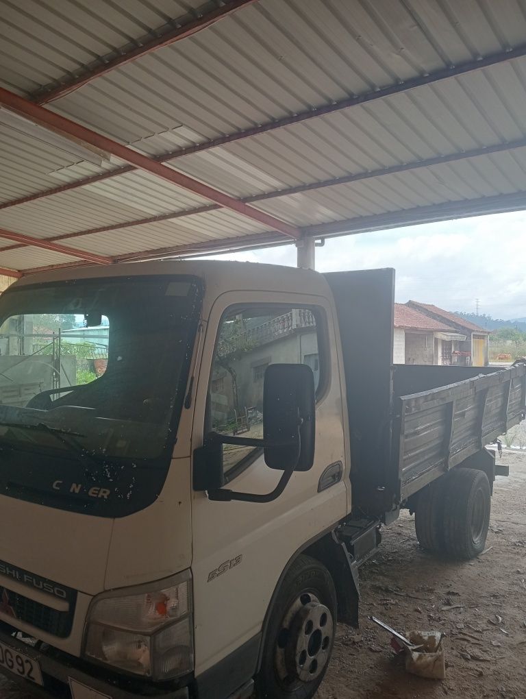 Carrinha Mitsubishi fuso