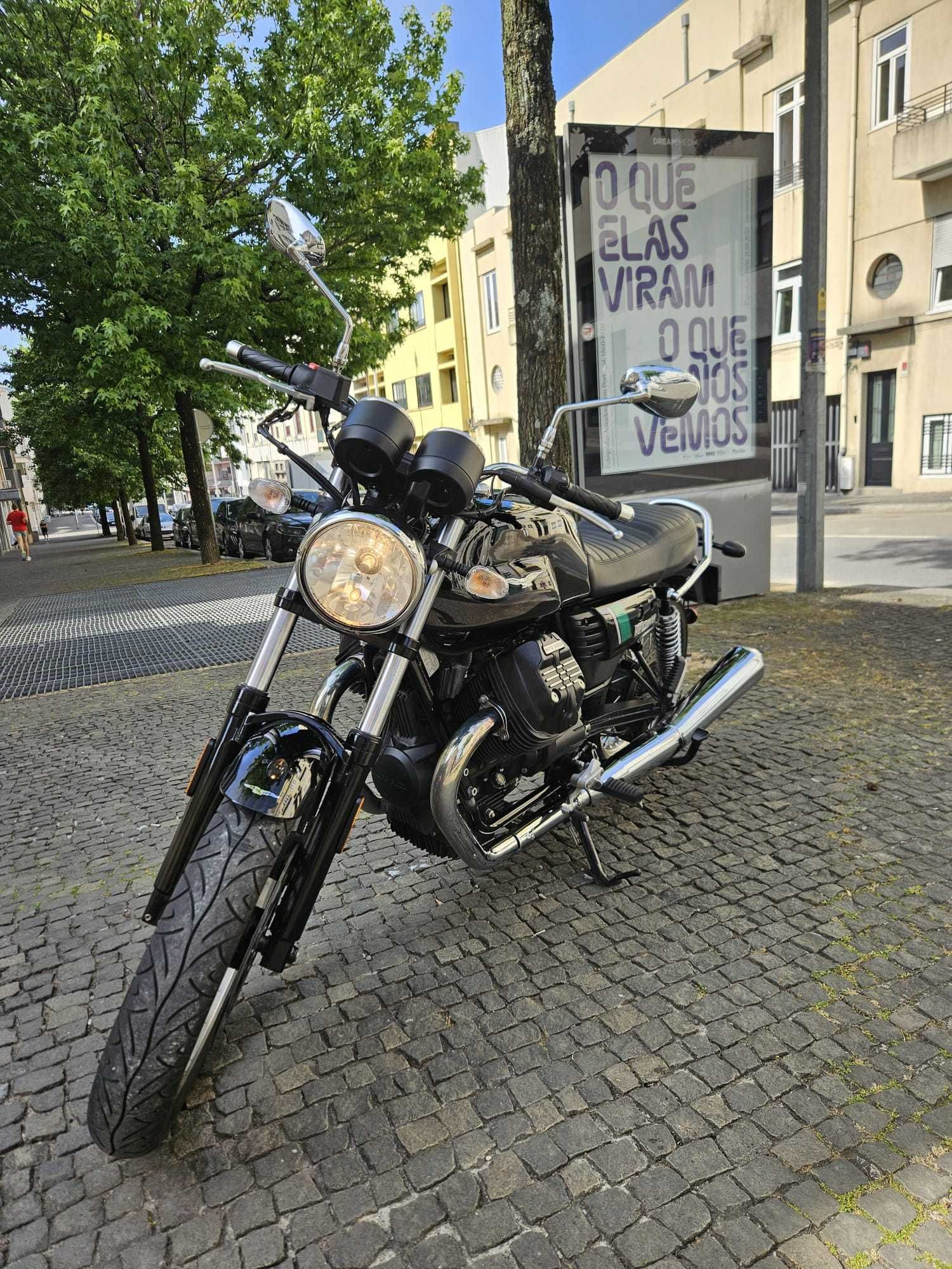 Moto Guzzi V7 III Special